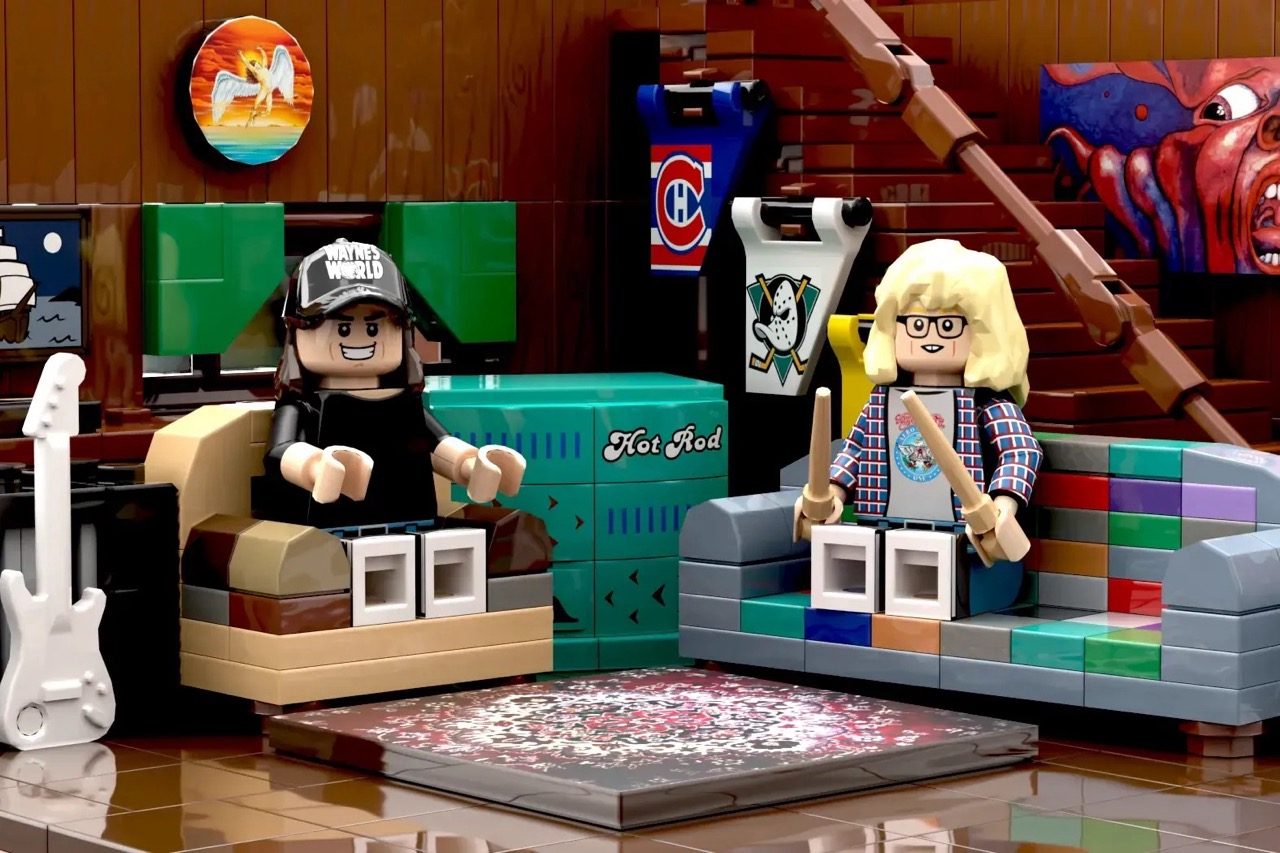 LEGO® Ideas Wayne's World Basement Studio Set Brings '90s Nostalgia to Life — a20c 44fc be66 e3c046eafa71