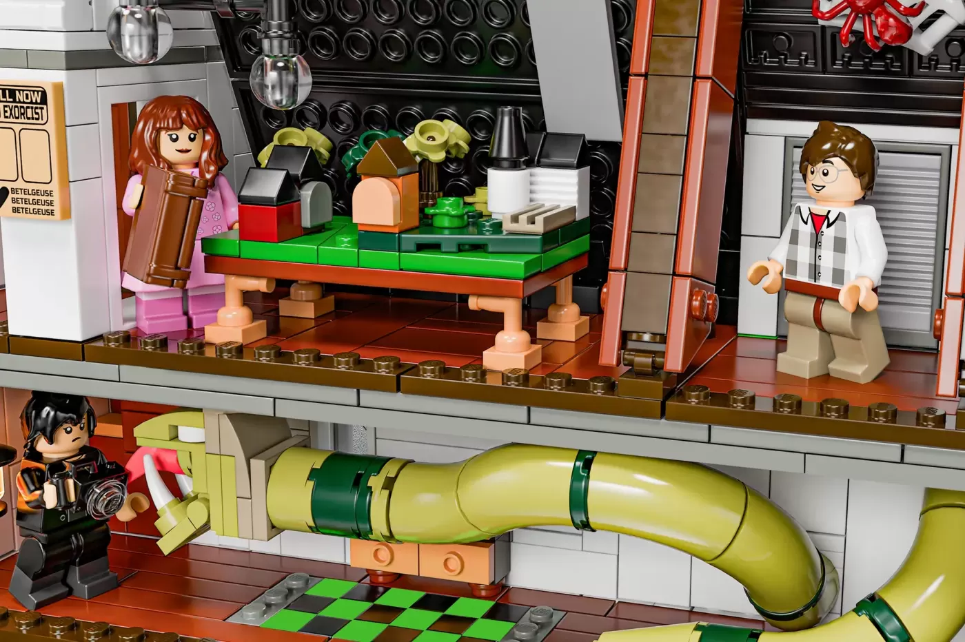 LEGO® Beetlejuice House Hits 10,000 Supporters on Ideas Platform (10000) — contents